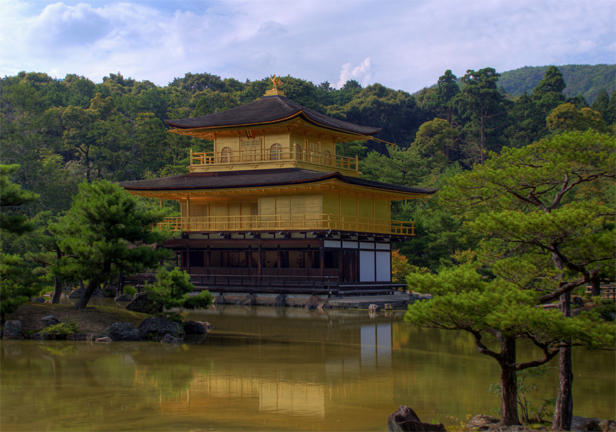 Kinkaku-ji pavilion